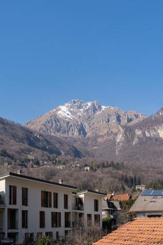 Ballabio Apartment | 150 m² Apartment ∙ 2 bedrooms ∙ 6 guests