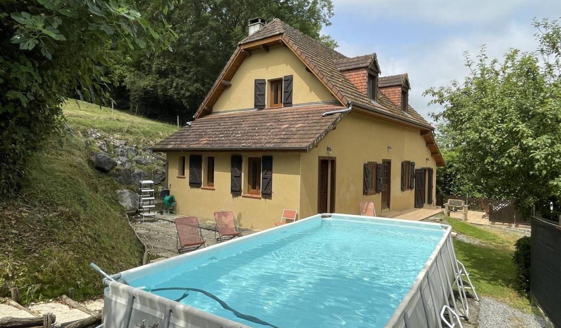 Burosse-Mendousse House | 150 m² Gîte ∙ 2 bedrooms ∙ 6 guests