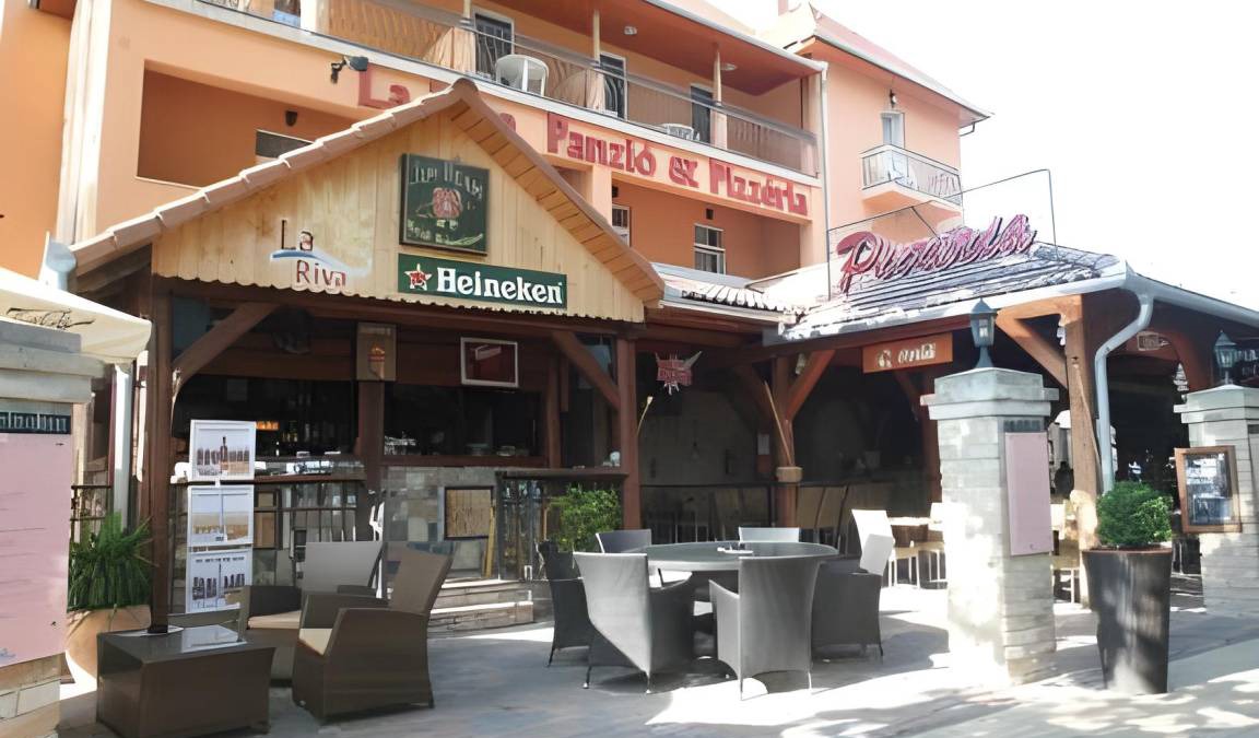 Siofok Aranypart Hotel | 150 m² Hotel ∙ 3 bedrooms ∙ 8 guests