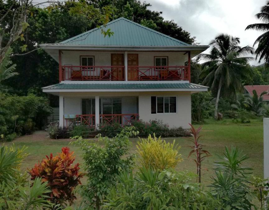 La Digue House | 150 m² House ∙ 3 bedrooms ∙ 5 guests
