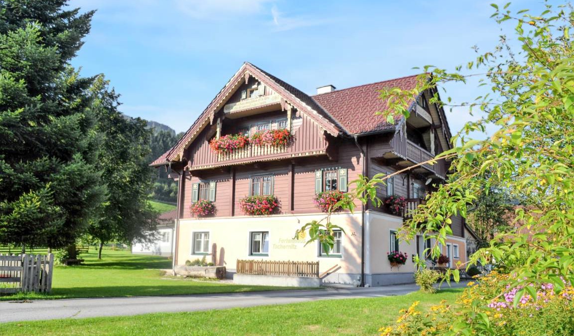 Michaelerberg-Pruggern House | 150 m² House ∙ 5 bedrooms ∙ 10 guests
