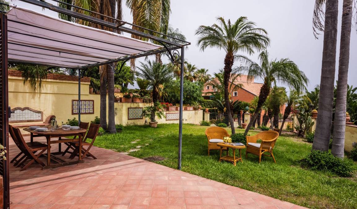 Brucoli House | 150 m² House ∙ 5 bedrooms ∙ 10 guests