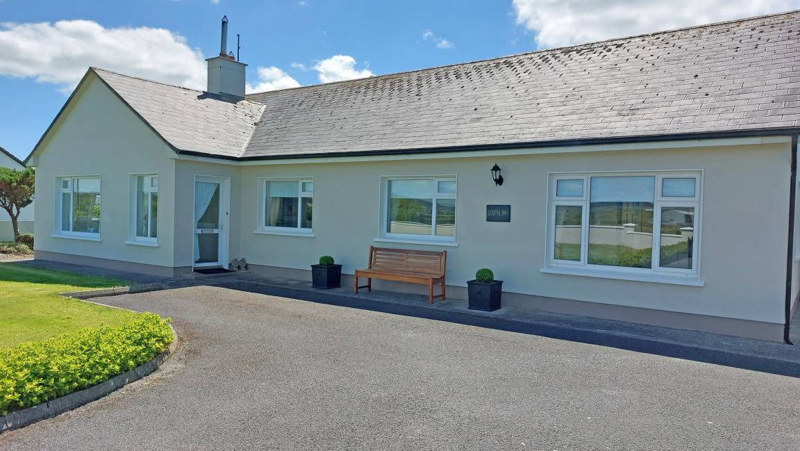 Murroogh House | 150 m² House ∙ 4 bedrooms ∙ 8 guests
