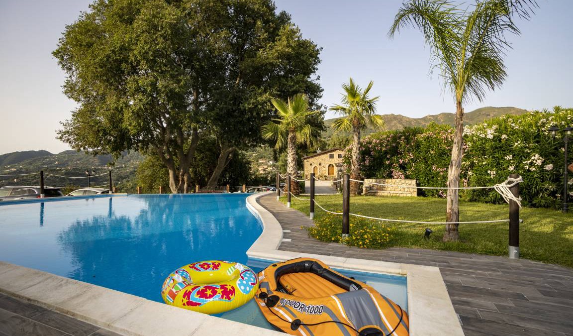 Sant'Angelo di Brolo Villa | 150 m² Villa ∙ 3 bedrooms ∙ 9 guests
