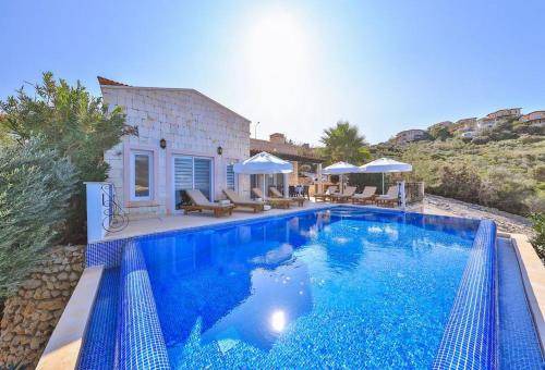 Kas Villa | 150 m² Villa ∙ 4 bedrooms ∙ 8 guests
