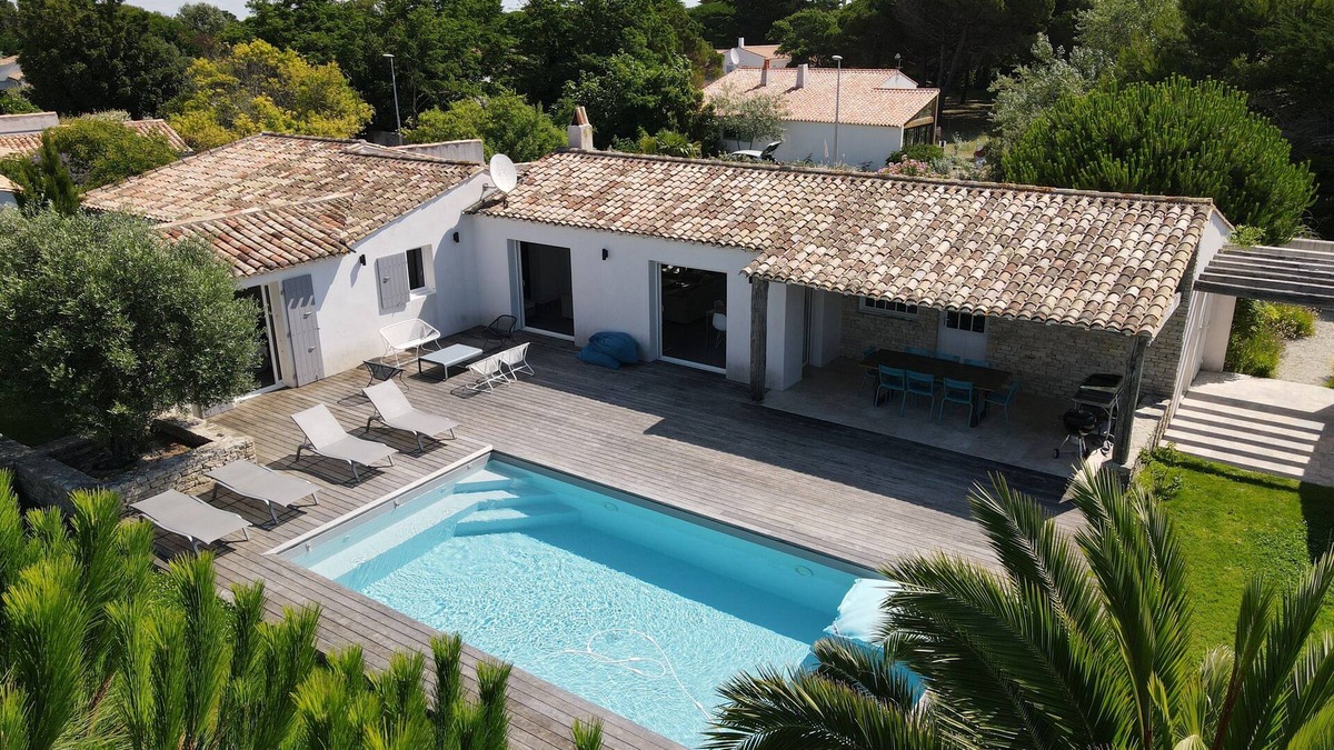 Les Portes-en-Re House | 150 sq. m. house with 4 bedrooms and swimming pool. Les Portes-en-Ré