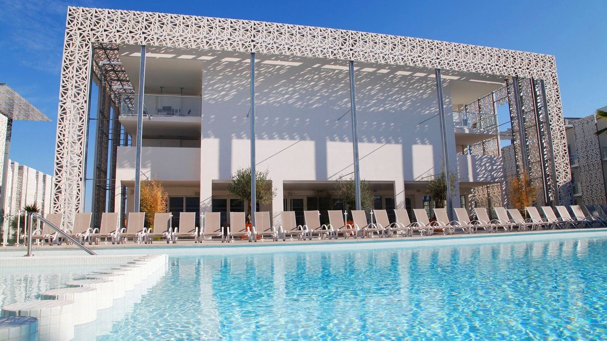 Cap d'Agde Villa | 150m de la Plage | Piscine Saisonnière + Sauna