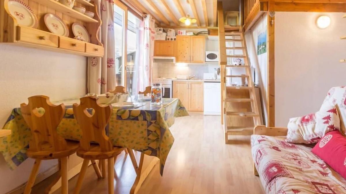 Montalbert Apartment | 150m from resort center, 4th floor, balcony, tv, ski locker, 41m², Montalbert