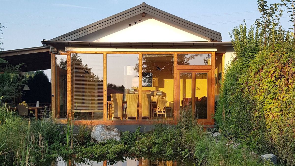 Markt Sankt Martin House | 150m2 Haus + 70m2 Yogaraum + 4000 m2 Garten + Jurte