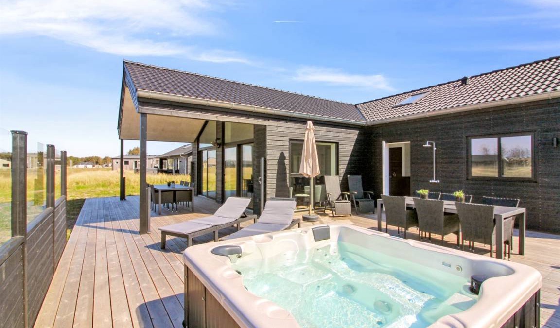 Lokken House | 155 m² House ∙ 4 bedrooms ∙ 12 guests