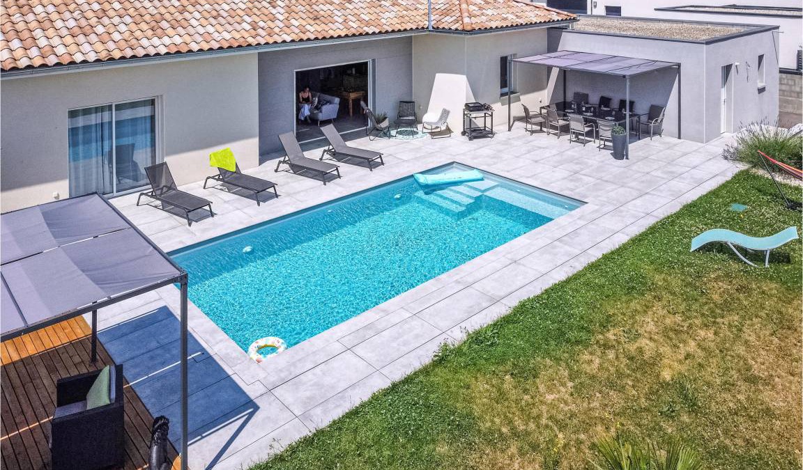 Pont-Eveque House | 157 m² House ∙ 4 bedrooms ∙ 6 guests