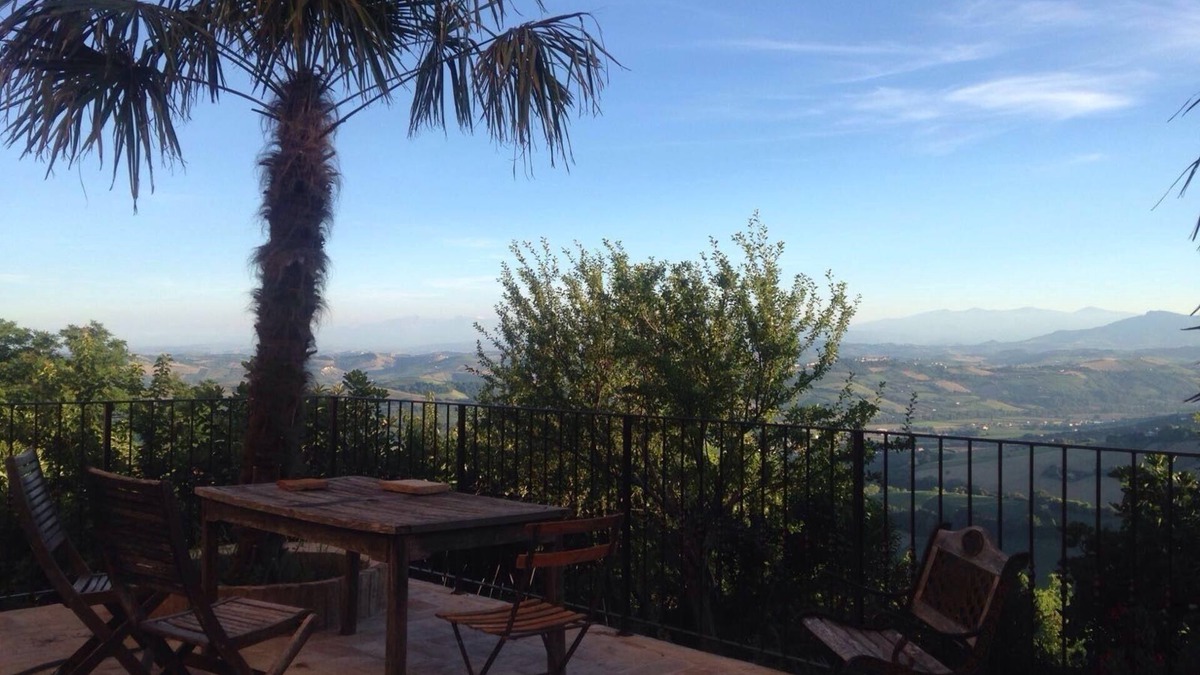 Monterubbiano House | 15th cent house centro storico of charming hilltown fabulous view