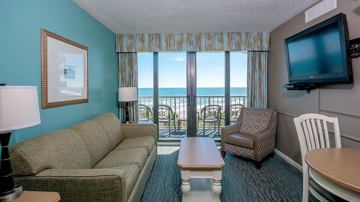 Golden Mile Condo | 15th Floor Luxury, with Ocean Views and Breakfast
