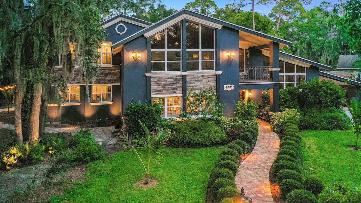 Seminole House | 16 beds, 5BA, 2 Acres, Salt POOL, Spa
