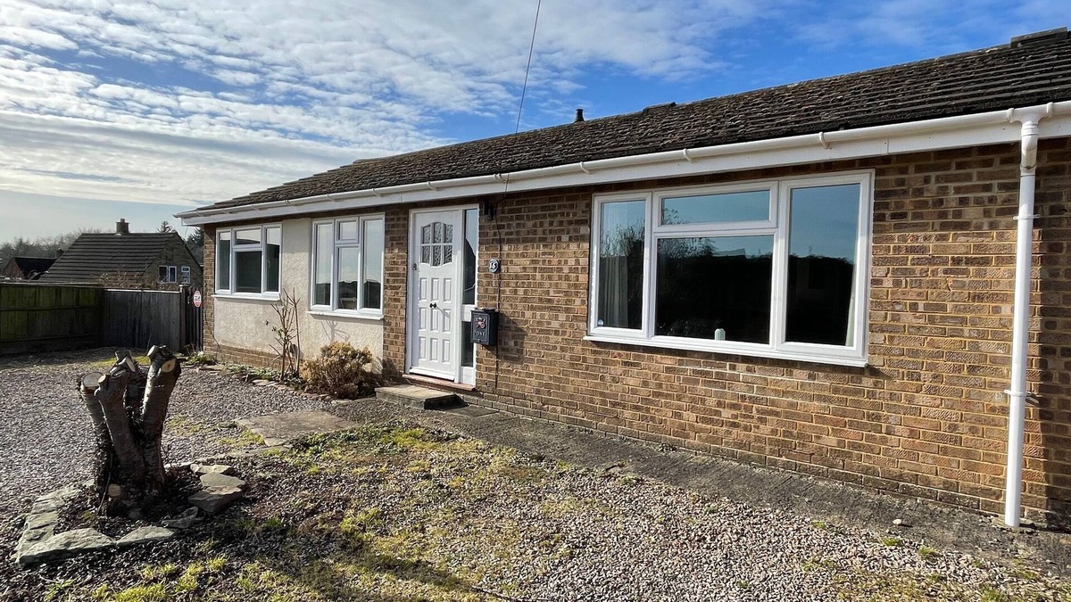 Lydney House | 16 DEAN COURT, pet friendly, character holiday cottage in Lydney