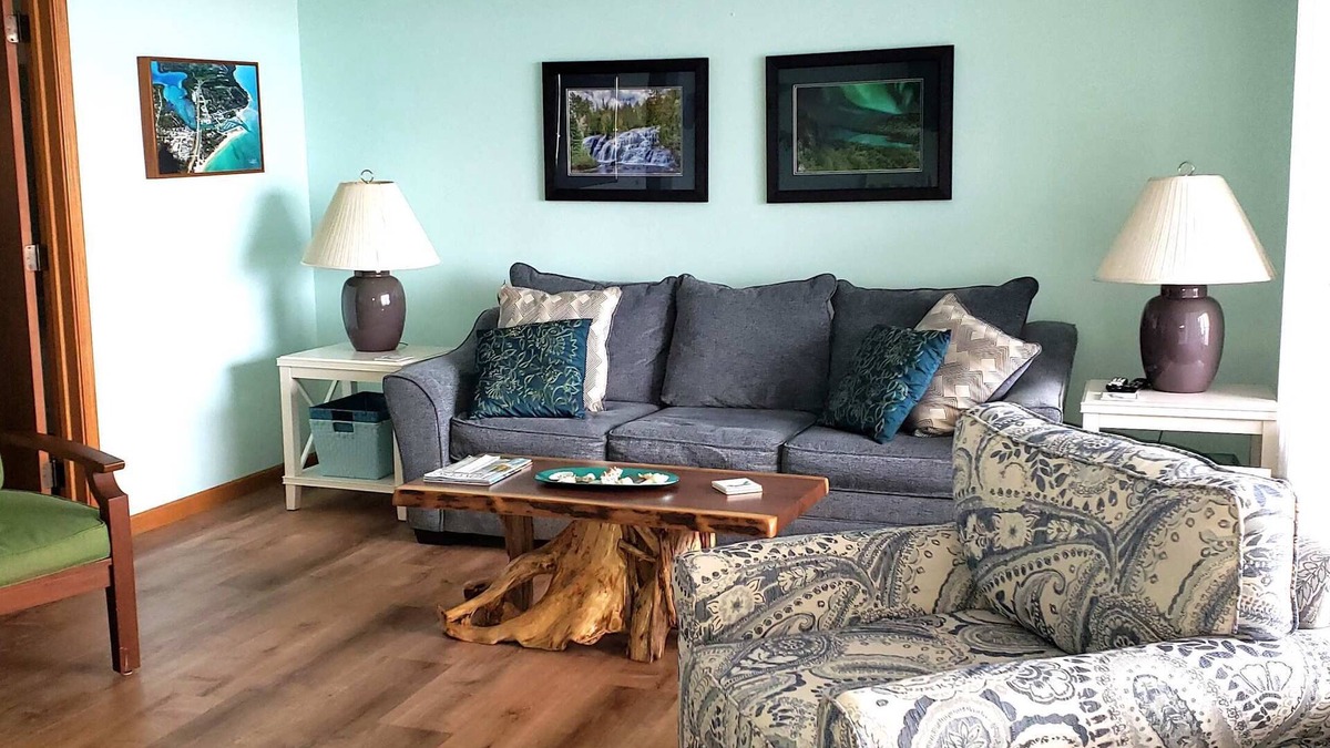 Traverse City Condo | #16 ELK RAPIDS BEACH CONDOMINIUM