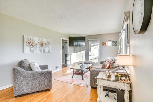 Newark House | 16 Mi to Buckeye Lake Family-Friendly Newark Home