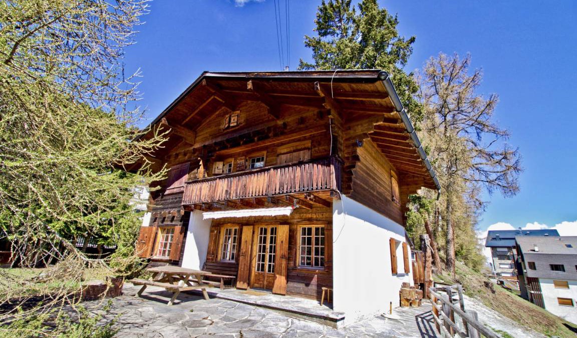 Vex Ski Chalet | 160 m² Chalet ∙ 4 bedrooms ∙ 8 guests