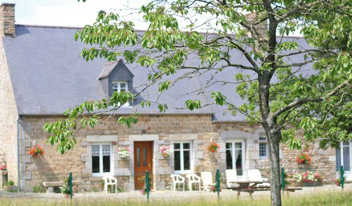 Villedieu-les-Poeles-Rouffigny House | 160 m² Gîte ∙ 3 bedrooms ∙ 8 guests