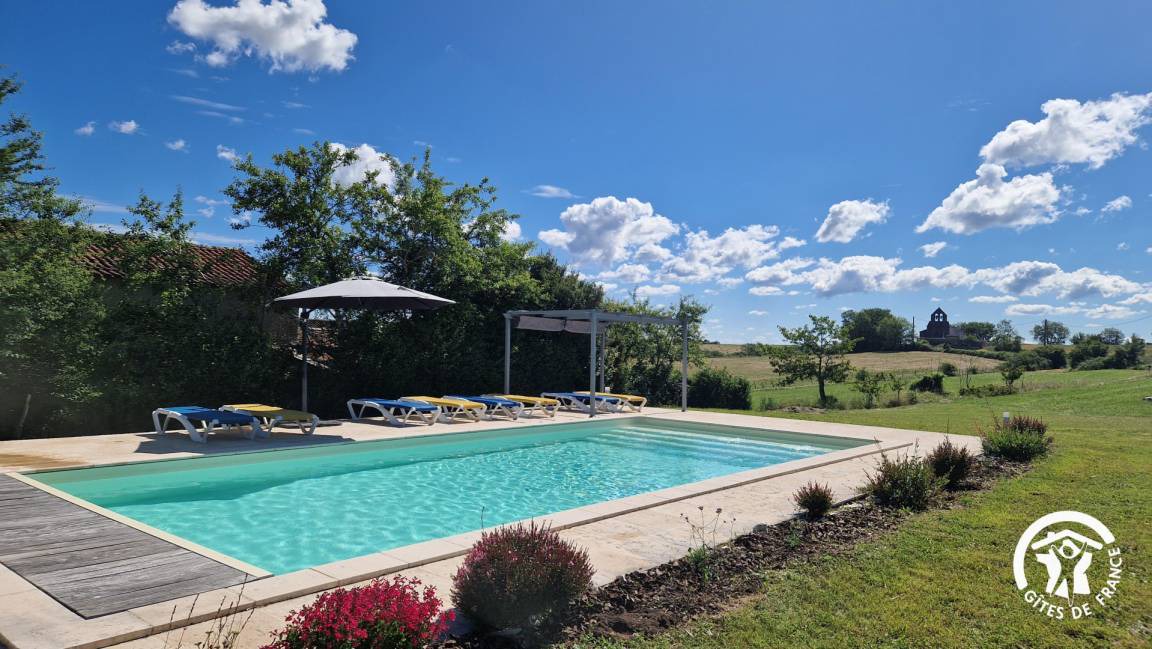 Livers-Cazelles House | 160 m² Gîte ∙ 3 bedrooms ∙ 8 guests