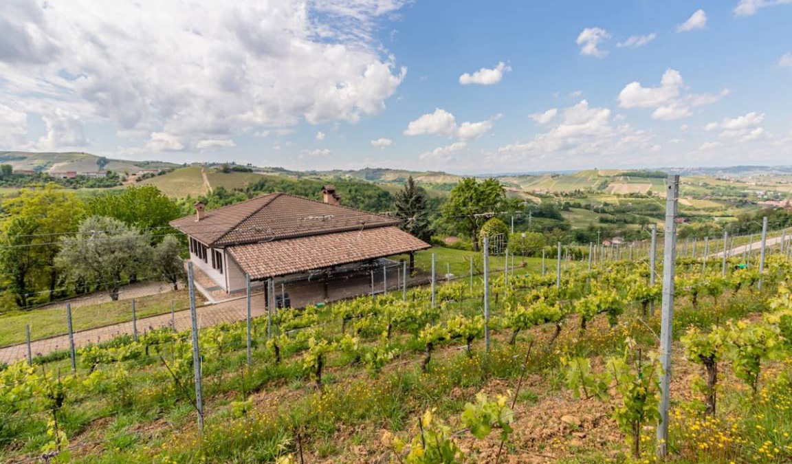 Neive House | 160 m² House ∙ 4 bedrooms ∙ 8 guests