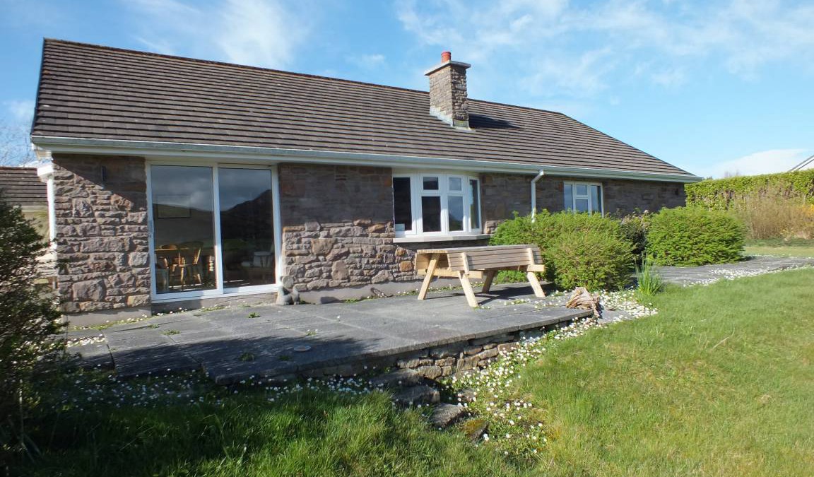 Caragh House | 160 m² House ∙ 3 bedrooms ∙ 6 guests
