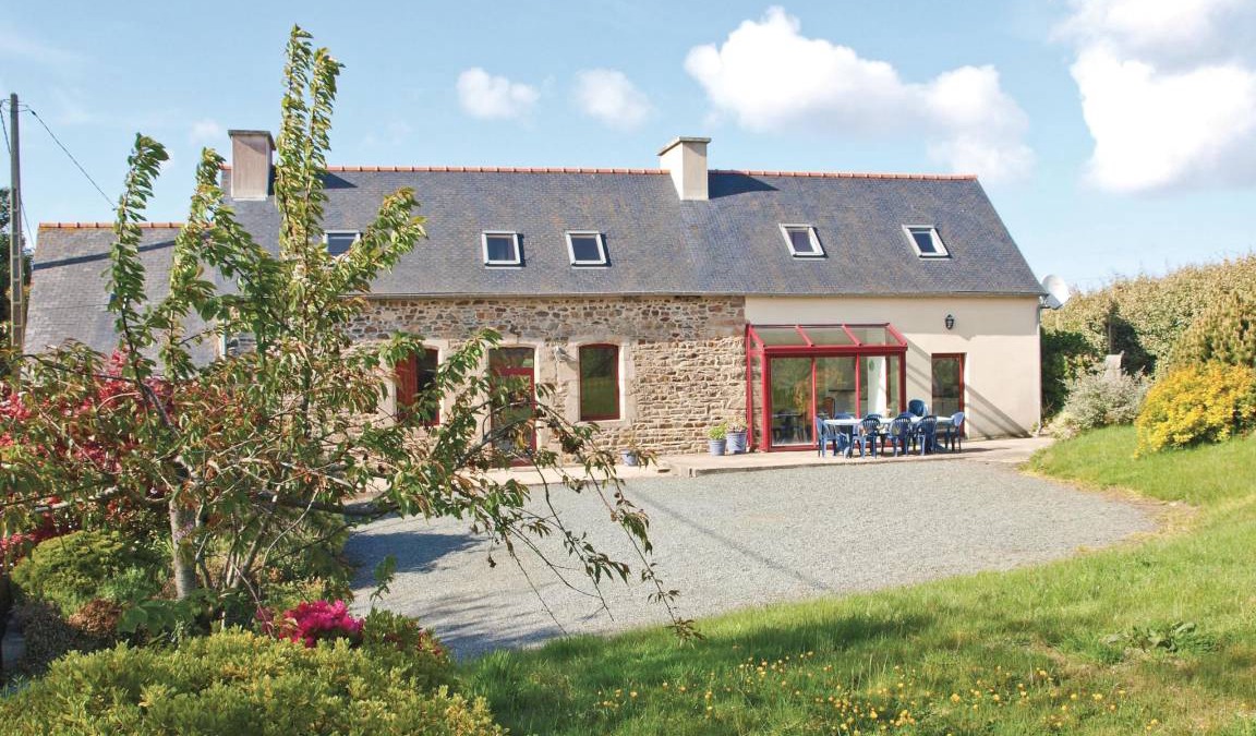 Tredarzec House | 160 m² House ∙ 4 bedrooms ∙ 9 guests