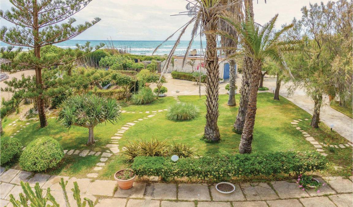 Pachino House | 160 m² House ∙ 5 bedrooms ∙ 8 guests
