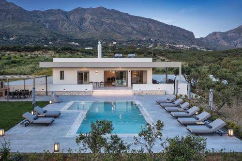 Lefkogeia Villa | 160 m² Villa ∙ 4 bedrooms ∙ 9 guests