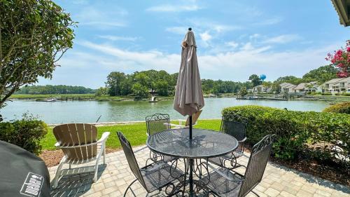 South Beach Villa | 1618 Port Villa - host2coast