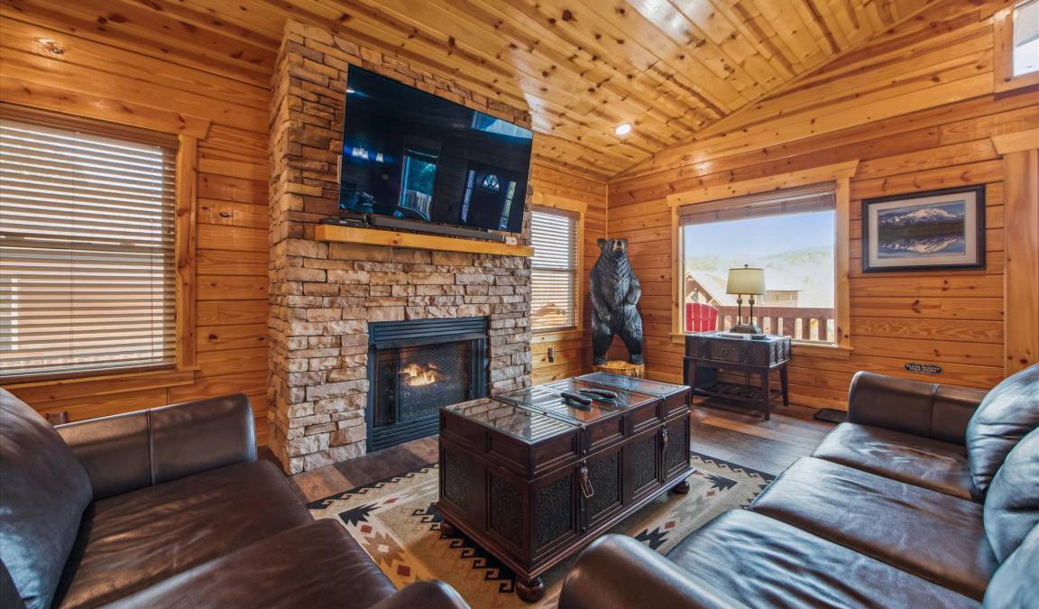 White Oak Lodge Cabin | 162 m² Cabin ∙ 2 bedrooms ∙ 6 guests