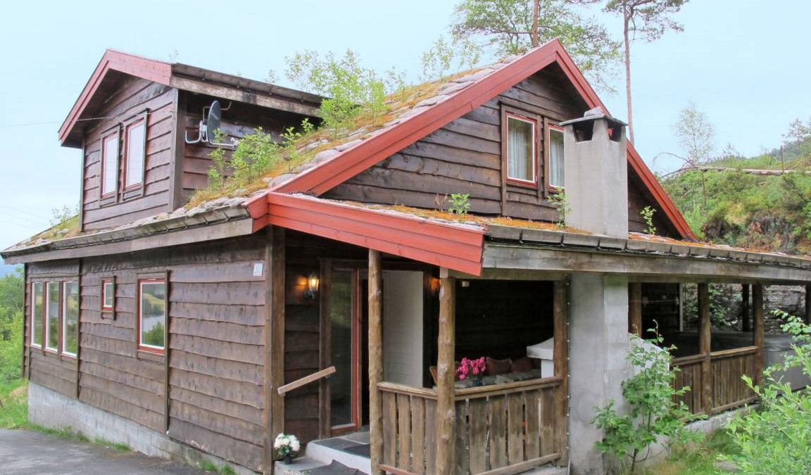 Eikelandsosen House | 165 m² House ∙ 10 bedrooms ∙ 20 guests
