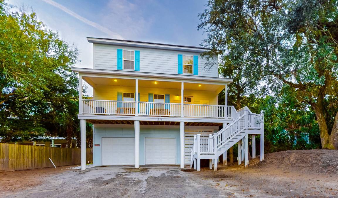 Folly Beach House | 167 m² House ∙ 3 bedrooms ∙ 8 guests