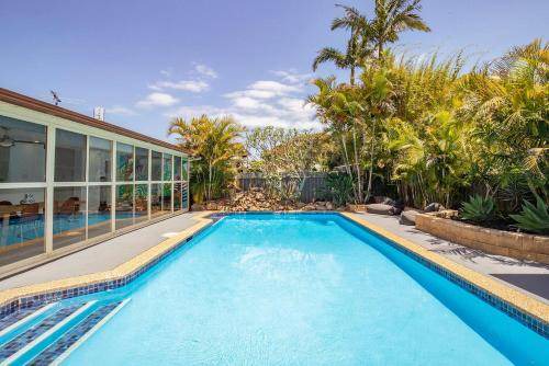 Caves Beach Villa | 167 m² Villa ∙ 4 bedrooms ∙ 8 guests