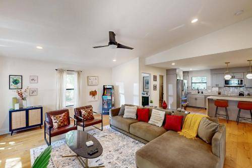 Barton Hills House | 169 m² House ∙ 4 bedrooms ∙ 8 guests