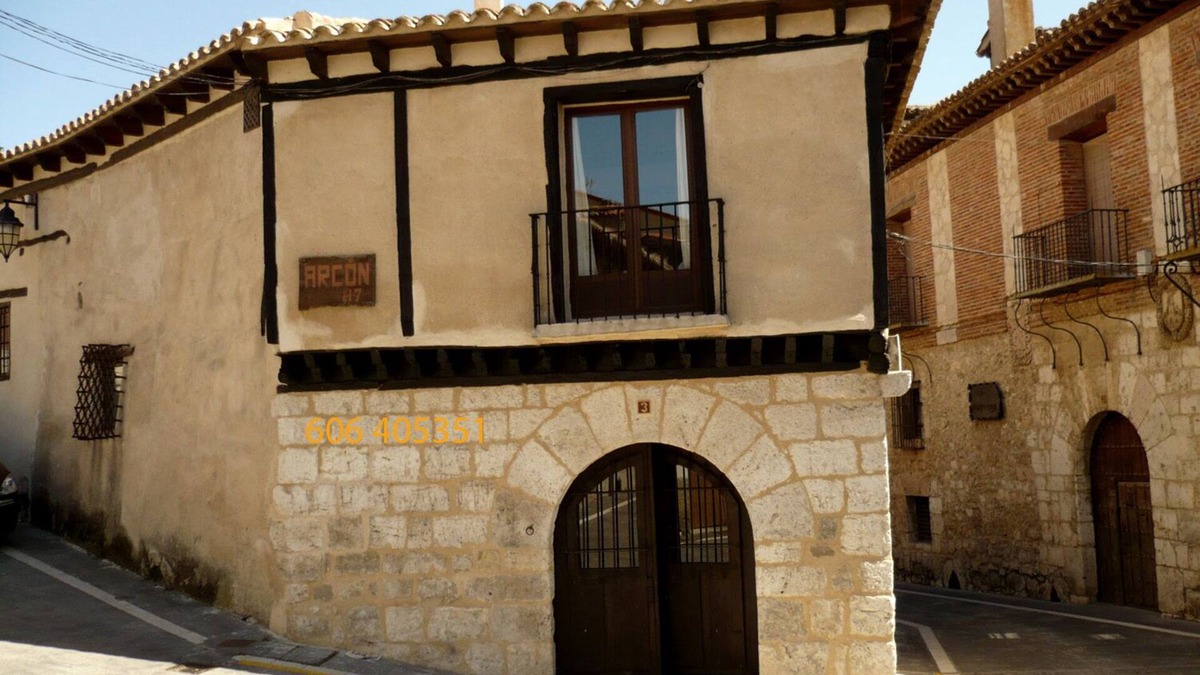 Simancas House | 16th century manor house, 5 people Simancas