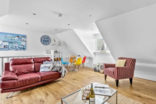 Torcross House | 17 At The Beach, Torcross