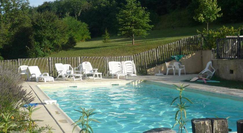 Le Buisson-de-Cadouin House | 17 m² House ∙ 5 bedrooms ∙ 12 guests