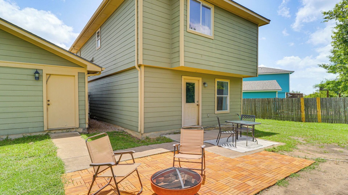 Briarcreek House | 17 Mi to Dtwn Austin: Family Home w/Patio!
