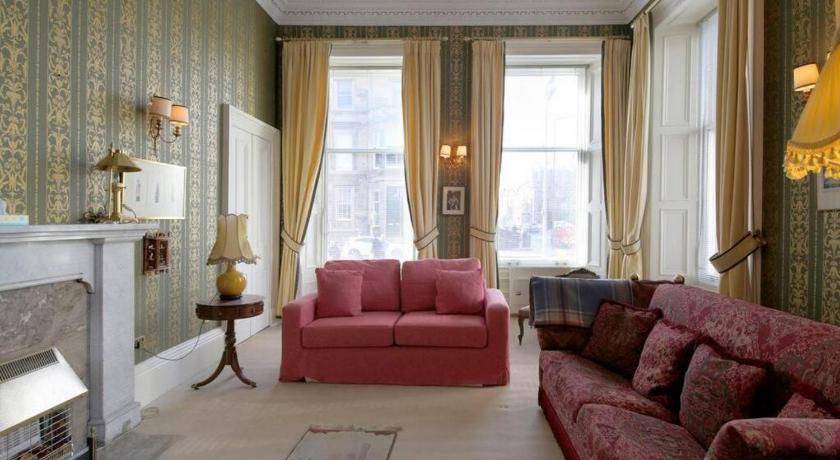 West End Apartment | 170 m² Apartment ∙ 1 bedroom ∙ 4 guests