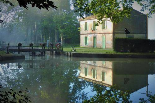 Castelnaudary Bed & Breakfast | 170 m² Bed and breakfast ∙ 3 bedrooms ∙ 10 guests