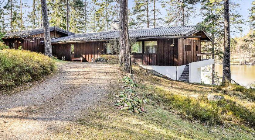 Sibbo House | 170 m² House ∙ 1 bedroom ∙ 10 guests