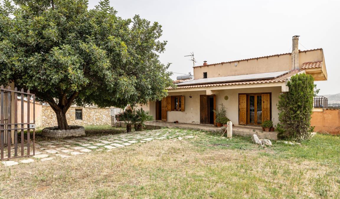 Barco House | 170 m² House ∙ 2 bedrooms ∙ 6 guests