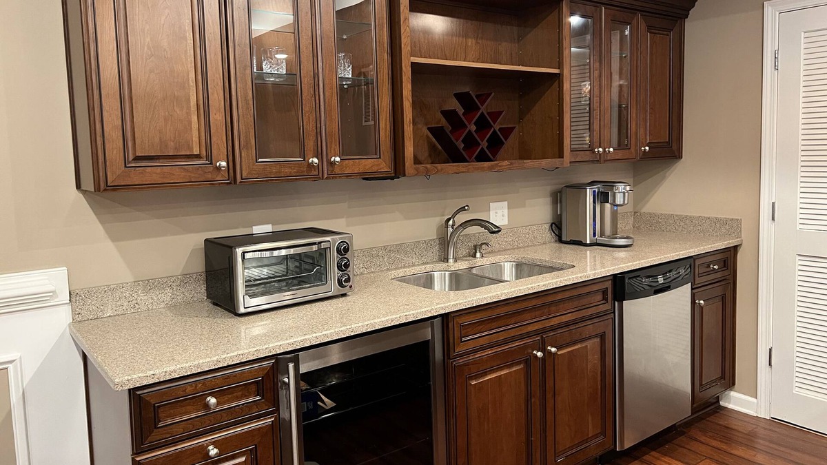 Cumming Apartment | 1700 sq/ft, Clean & Private 2 BR Executive Suite