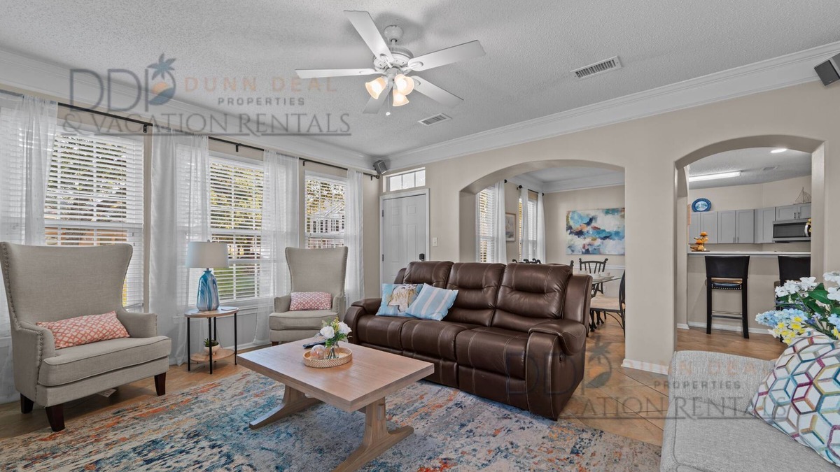 Gulfport Boat Rental | 1701V Short walk to the beach
