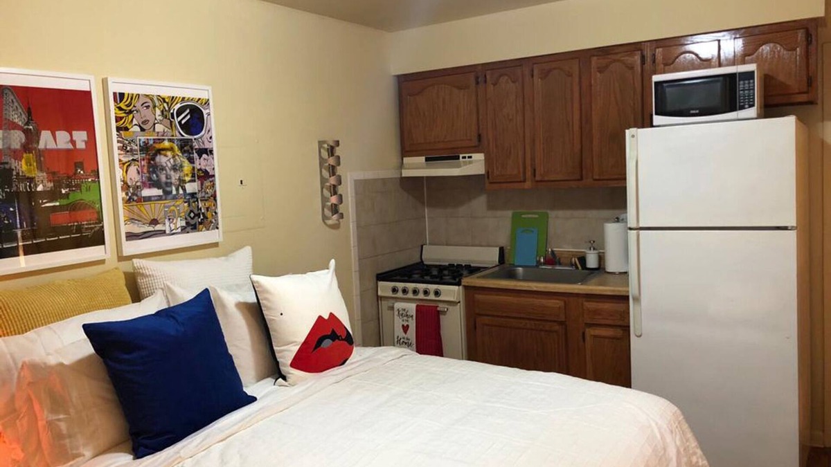 Union City Apartment | 1721 2H · Pop Art Studio-20min to Time SquareParking Avail