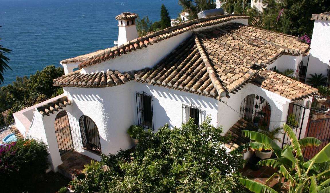 Salobrena House | 175 m² House ∙ 3 bedrooms ∙ 6 guests
