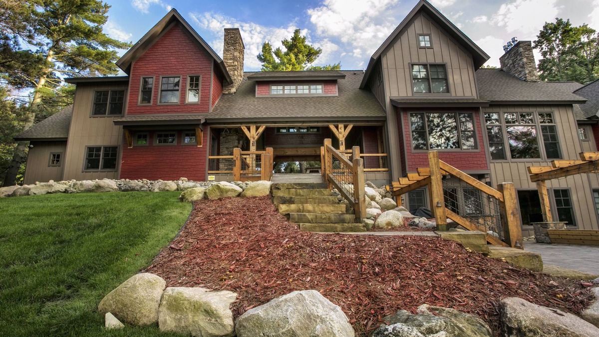 Crosslake House | 178' of Sandy Lake Shore on Private Lake
