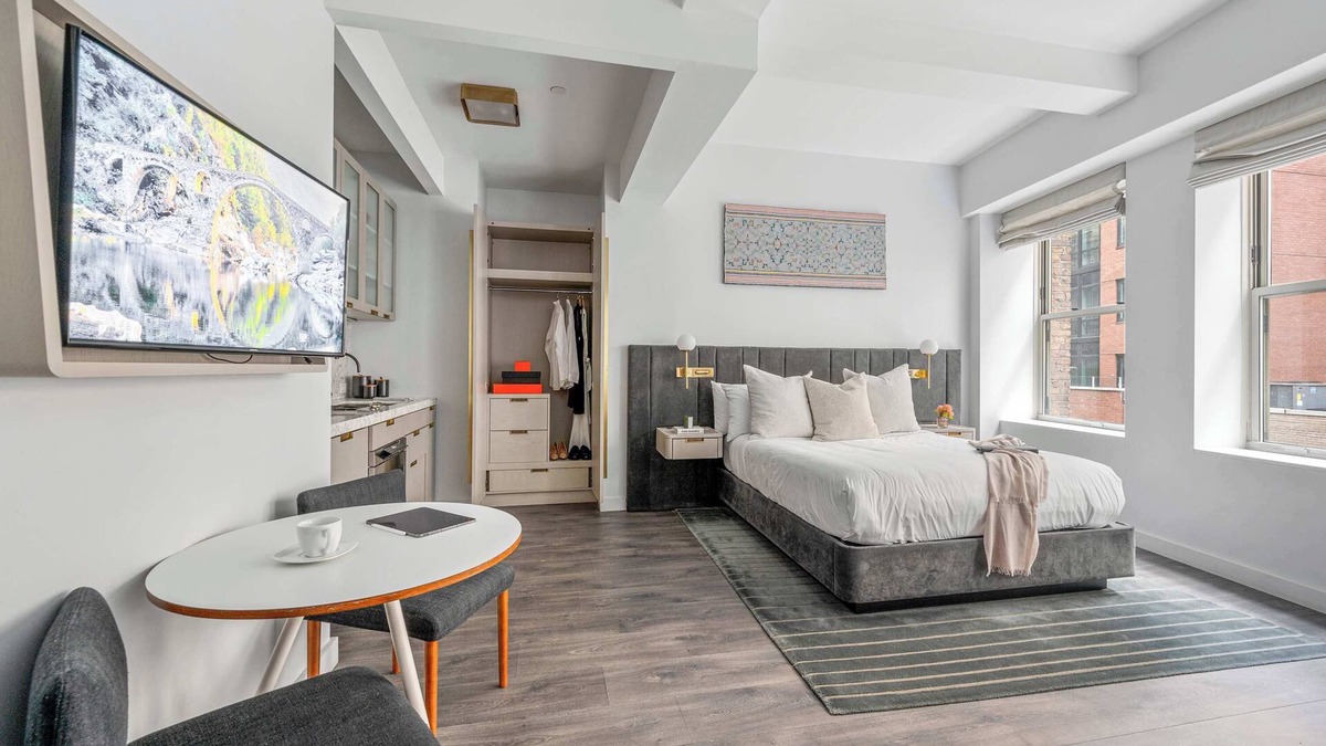 Tribeca Apartment | 17John: Classic Queen Studio Apartment