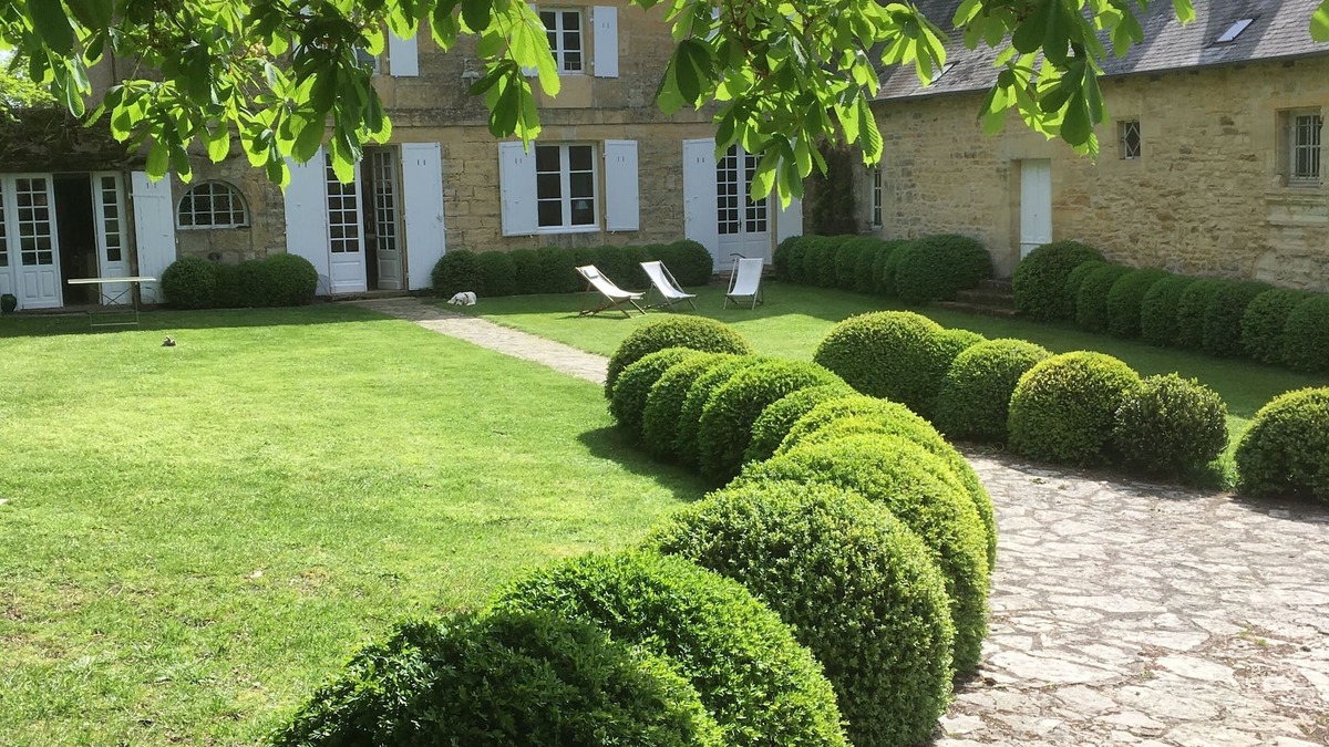 Nailhac House | 17th century manor house of great comfort in idyllic surroundings